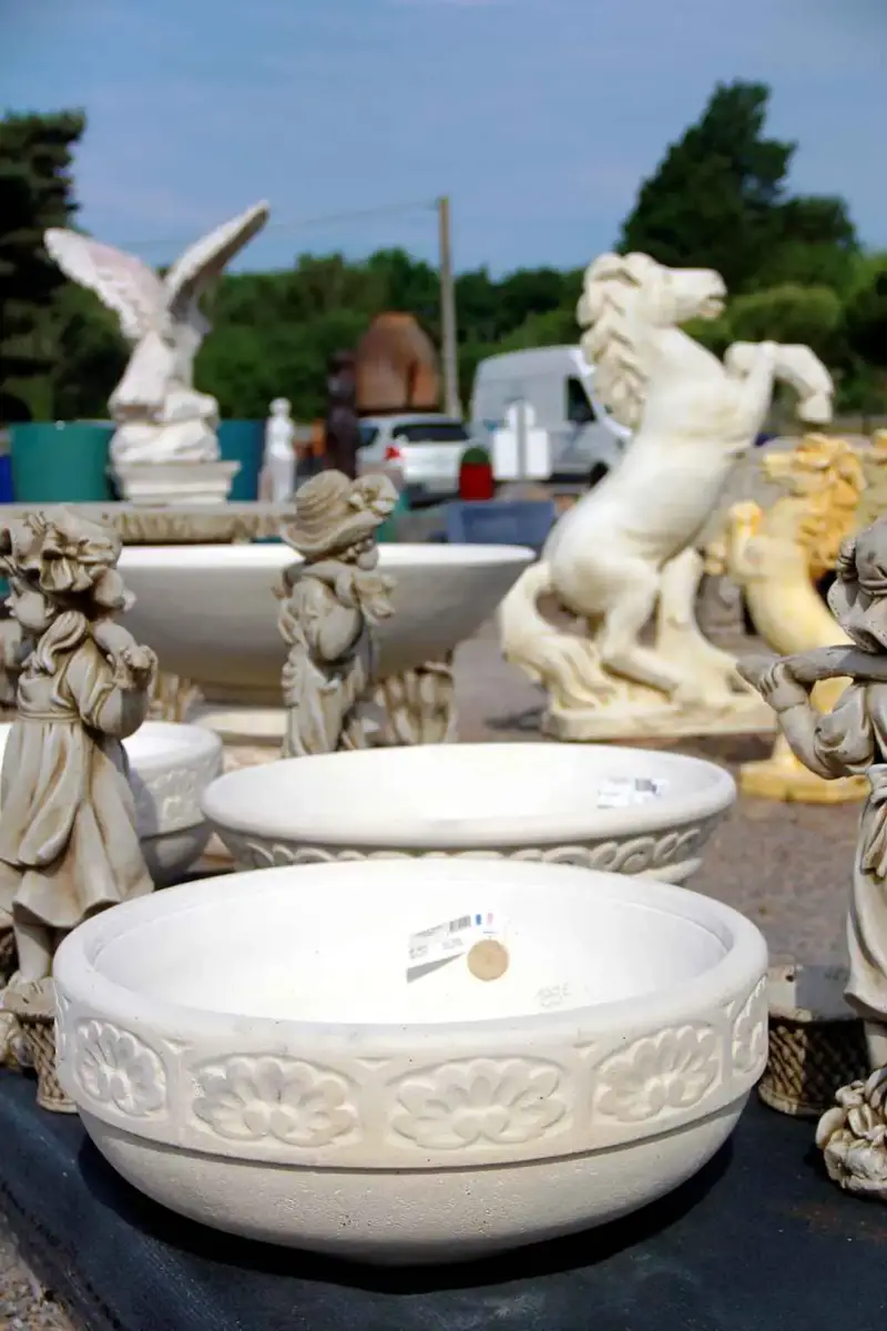 Grandes coupelles blanches