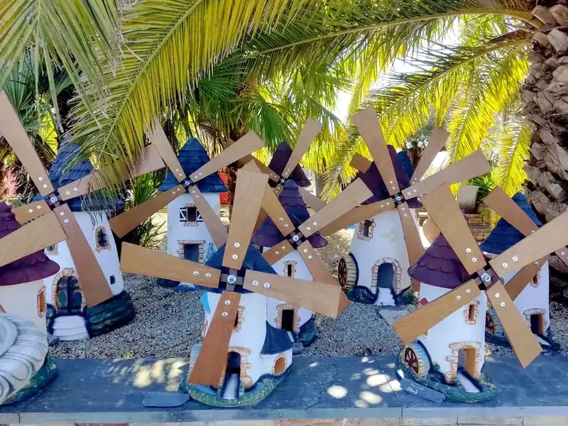 Moulins à vent pelouse