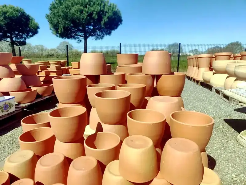 Pots en terre cuite format moyen