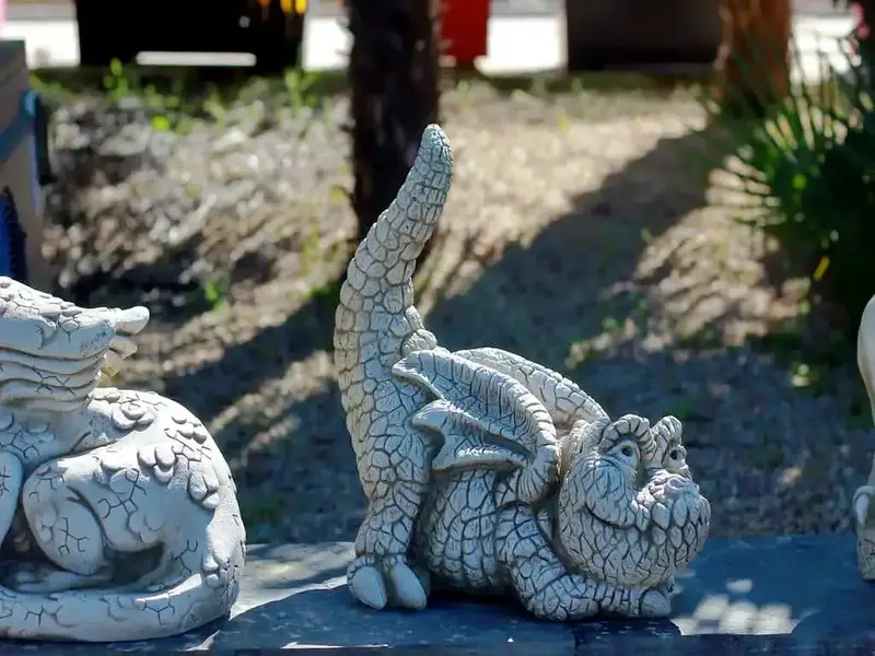 Statue dragon